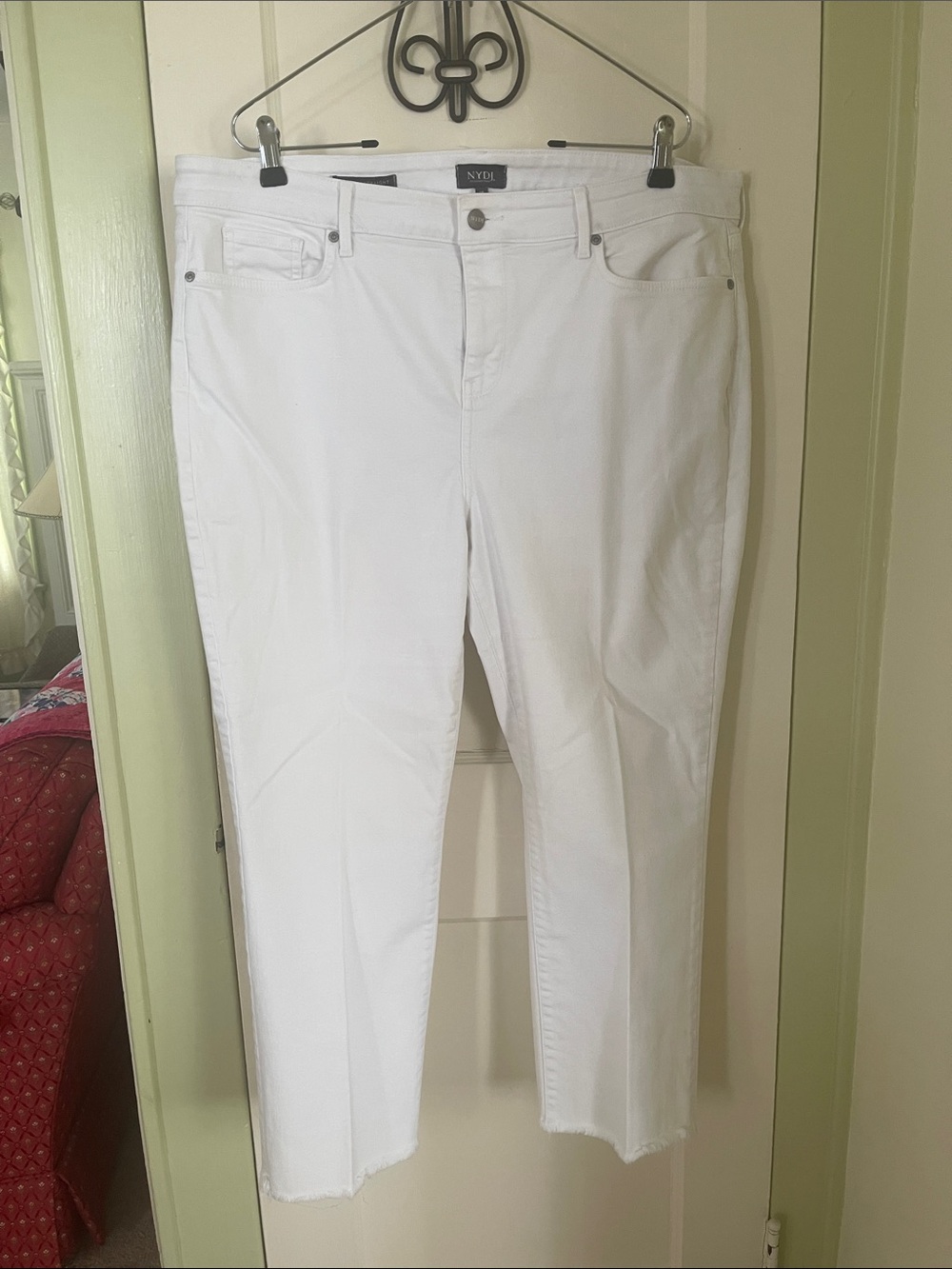 NYDJ White Ankle Crop Straight-Leg Jeans